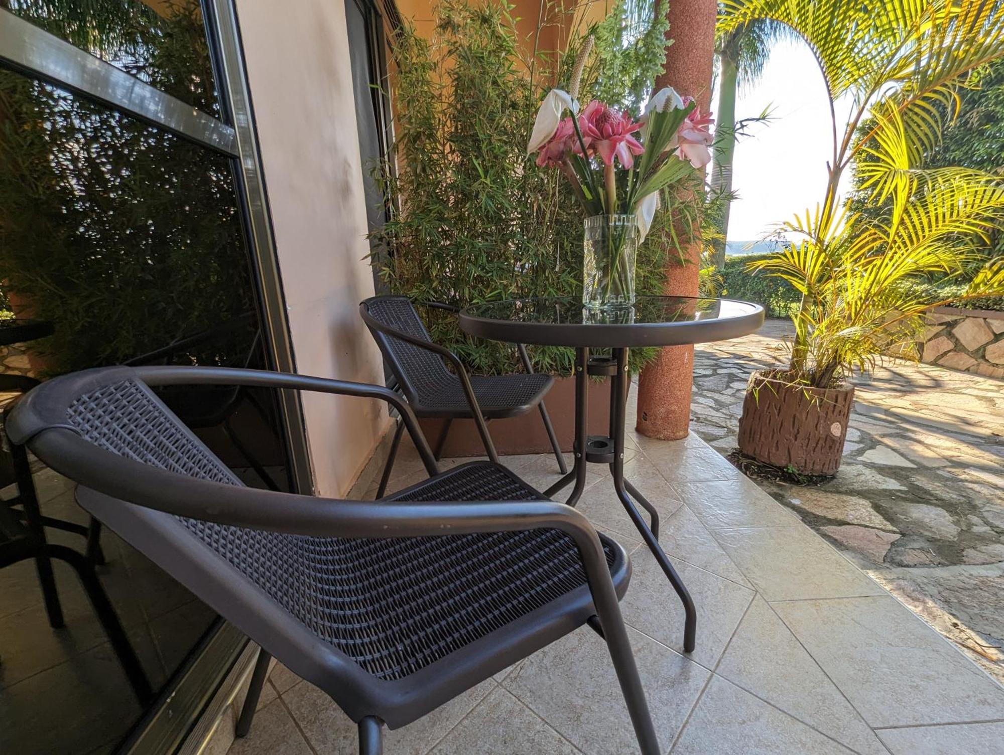 Oslo Gardens Bed & Breakfast Entebbe Exterior foto